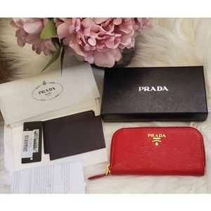 Authentic Prada 6 Ring Key & Card Holder